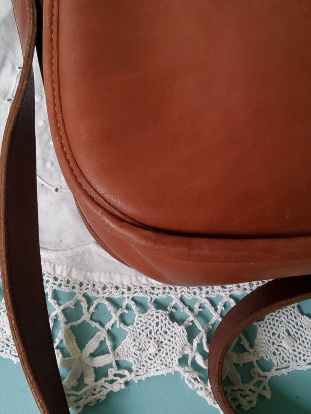 Vintage Coach Lenox Bag in British Tan 9918 - Picture 7 of 15